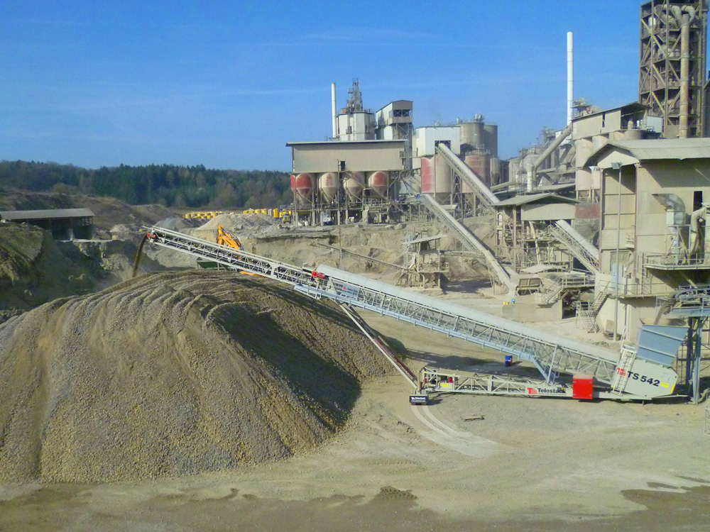 ЦЕМЕНТНІ КОМБІНАТИ