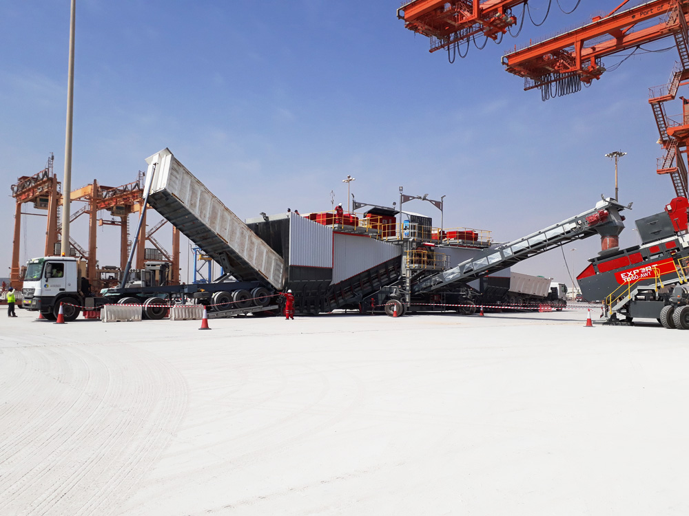 МОБІЛЬНІ ЖИВИЛЬНИКИ З ПРИЙМАЛЬНИМИ БУНКЕРАМИ